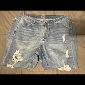 Rue 21 dark wash skinny jeans size 20
